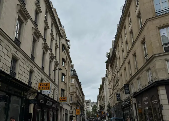 Equipe Bourse Apartment *