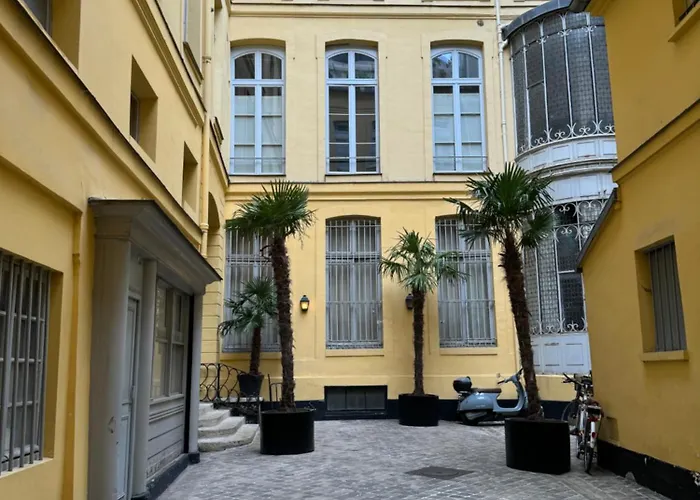 Apartment Equipe Bourse Paris